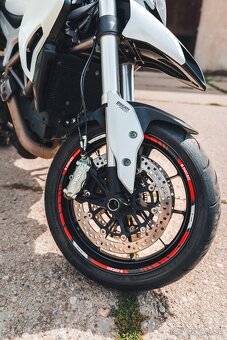 Ducati Hyperstrada 821 - 2