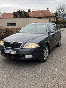 Škoda Octavia 2 1.9 TDi 77kW Elegance - 2