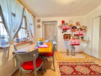 Nadčasová chalúpka obklopená prírodou a výhľadmi v Čadci Hus - 2