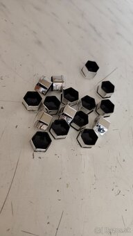 Krytky na kolesá 17 mm - 2