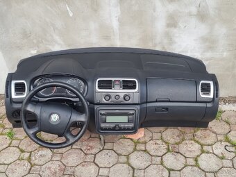 Škoda Fabia 2 palubovka prístrojová doska - 2