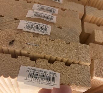 Nove Terasove dosky 32kusov 2,4m x 12cm x 2,4cm - 2