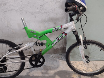 predám detský bicykel + kolobežku - 2