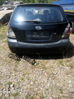 Kia rio - 2