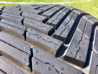 215/55 r17 celoročne pneumatiky - 2