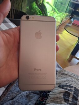 Predávam iPhone čisto nový - 2