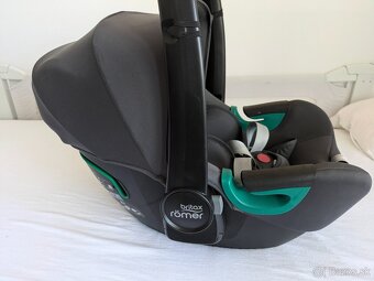 Autosedačka / Vajíčko Britax Römer BABY-SAFE 3 i-SIZE - 2