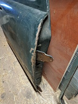 Predám na Skoda 1000mb pravé predné dvere - 2
