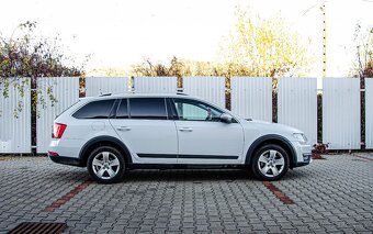 Škoda Octavia Combi SCOUT 2.0 TDI DSG 4x4 - 2