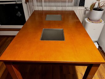 Jedálenský stôl - 2