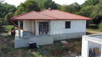 NA PREDAJ 4-IZBOVÝ BUNGALOV V LOKALITE KOŠICE-OKOLIE - 2