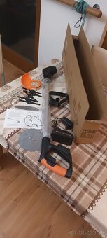 Záhradný akumulátorový zastrihavač - 2