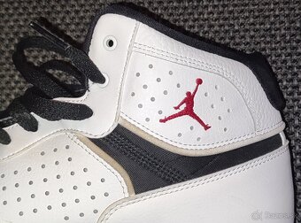 Predám botasky Nike JORDAN - 2