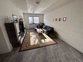 Zateplený 3 izbový byt 76 m2, 1p. záhradka, garáž, Galanta - 2
