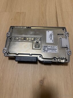 Zosilovač BOSE 4G0035223B - 2
