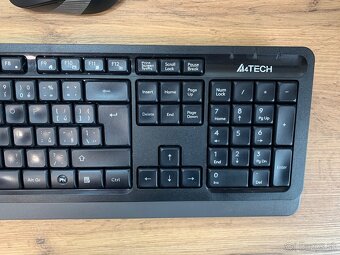 Bezdrôtová klávesnica s myšou A4tech - 2