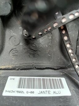 Airbag a páčky. - 2