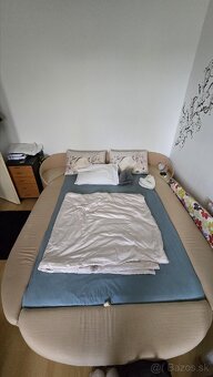 Čalúnená Posteľ s nočnými stolíkmi s úložným priestorom - 2