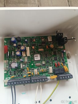 Ustredna alarm.paradox - 2