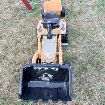 Šľapací traktor s radlicou a vlečkou - 2