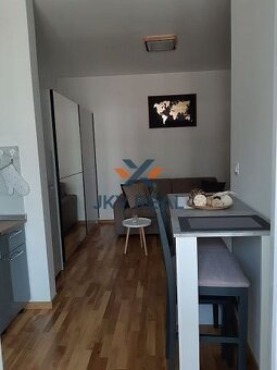 JKVreal ponúka na predaj elegantný 2-izbový byt s loggiou v  - 2