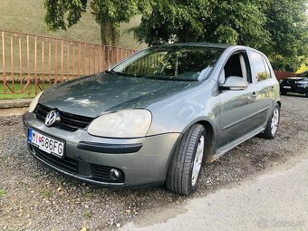 VW Golf 5 - 2