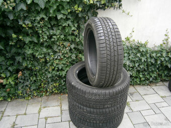 Predám 4x zimné temer nové pneu Continental 235/55 R19 101HX - 2
