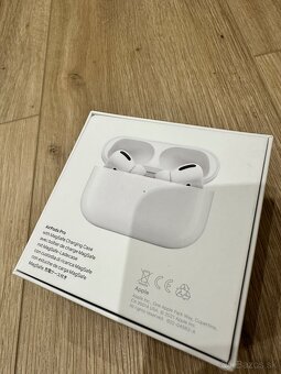 apple airpods pro - 2