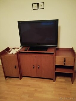 Obývacia stena darujem. - 2