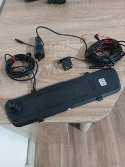 Cúvacia kamera v spätnom zrkadle - 2