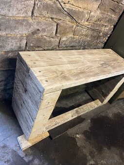 Predam akvarium 300l - 2