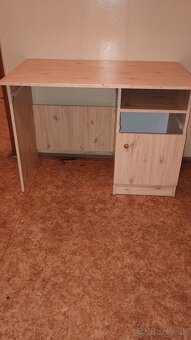 Pracovný stôl aj do detskej izby - 2