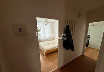 Na predaj 3-izbový byt v Starom Meste - 2