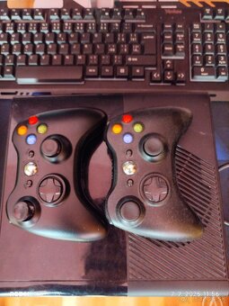 Predám Xbox 360 - 2