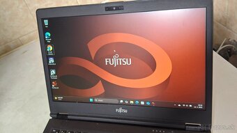Predám notebook Fujitsu u747 - 2