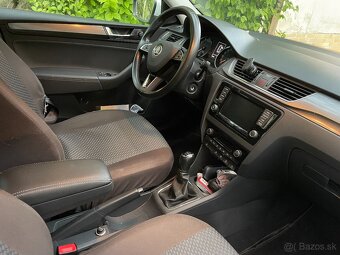 Predam Skoda rapid 1.0 TSI - 2