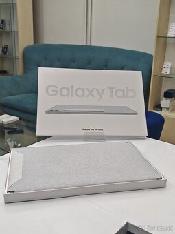 Samsung Galaxy Tab S10 Ultra Wifi 256GB - 2