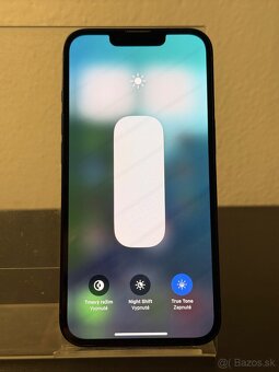 Predám Apple iPhone 13 128GB Black malé Známky používania - 2