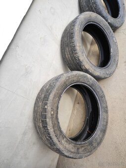 Predám Letné Pneu 215/55 r17 - 2
