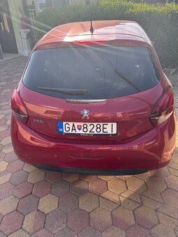 Predám peugeot 208 1,2 pure tech - 2