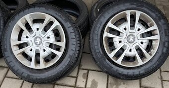 Toyota PRO ACE 5x108 7jx16 ET46 215 65 R17 letné - 2
