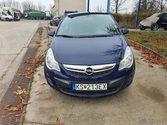Opel Corsa 1.4 benzín 2011 - 2