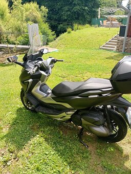 Honda Forza 300 - 2