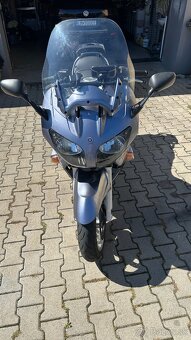 Yamaha FJR 1300 - 2