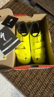 Specialized - tretry veľ. 8. - 2