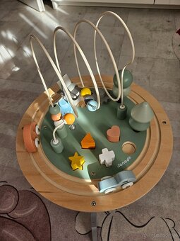 Drevený hrací stolík - 2