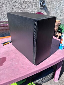 Fractal r5 ATX - 2