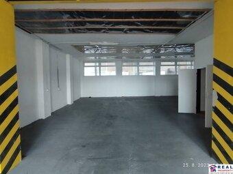 STROJNÍCKA: SKLAD č.4 - 228 m2,sociálne záz.,kanc.+spev. pl - 2