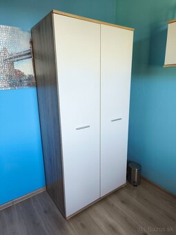 Skrine, šatník, regál - 2