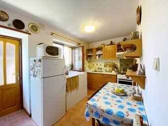 3 izbový rodinný dom po rekonštrukcii+pozemok 885m2, Hontian - 2